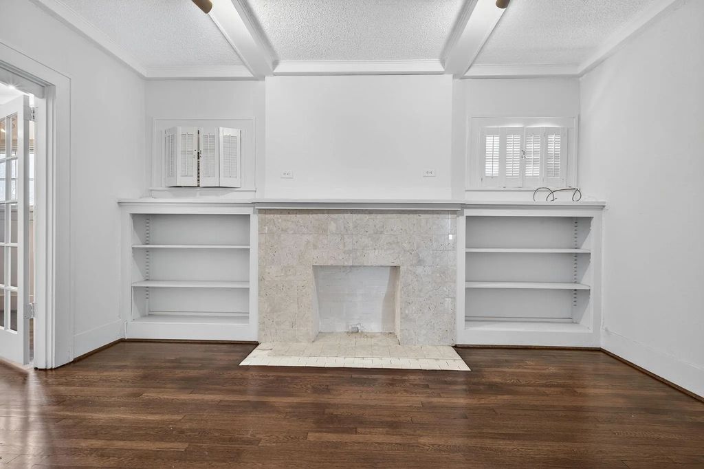 916 E Hubbard Street, Mineral Wells