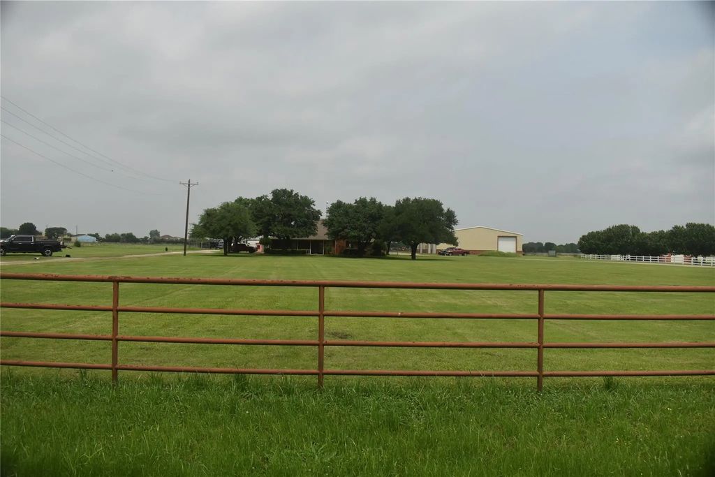 2320 W. Lucas Road, Lucas