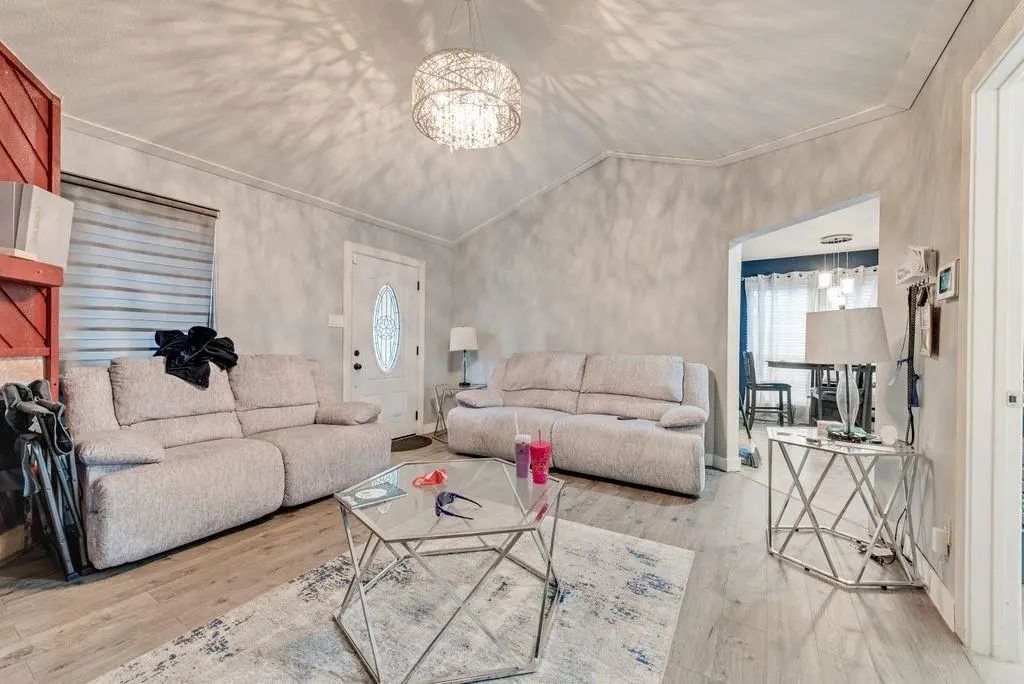 3815 Indian Wells Drive, Arlington