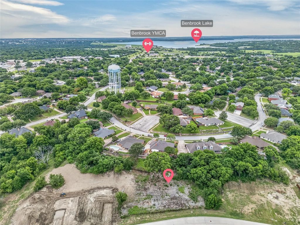 738 Sterling Drive, Benbrook