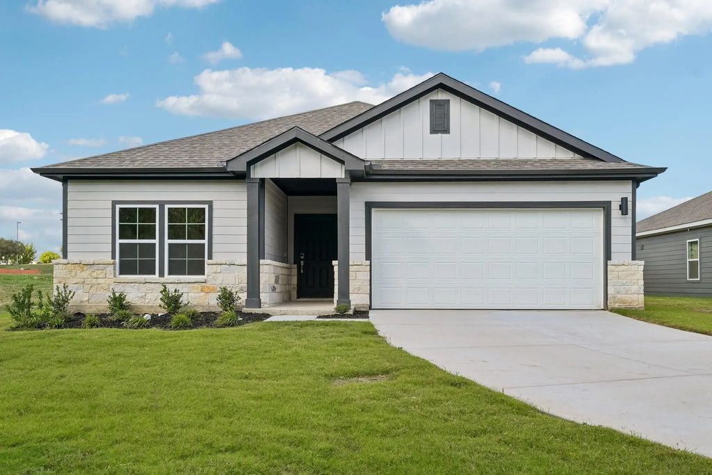 1025 Verde Creek Court, Crowley