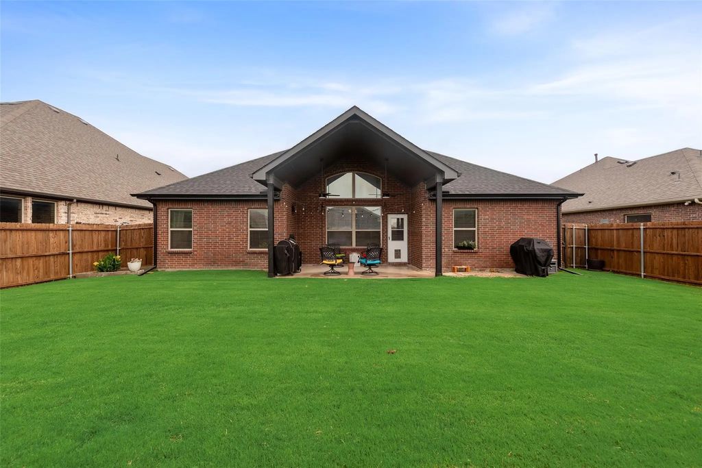 3012 Winchester Avenue, Melissa