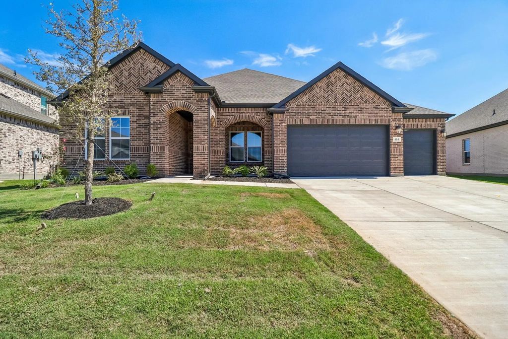 614 Landry Lane, Forney