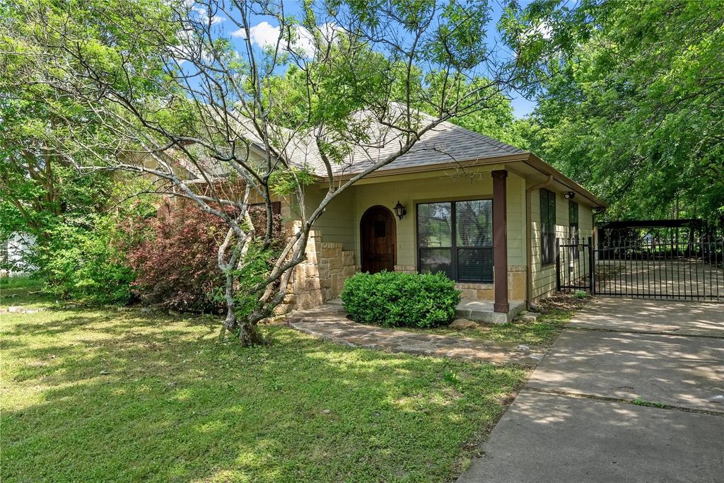316 Garden Drive, Waco