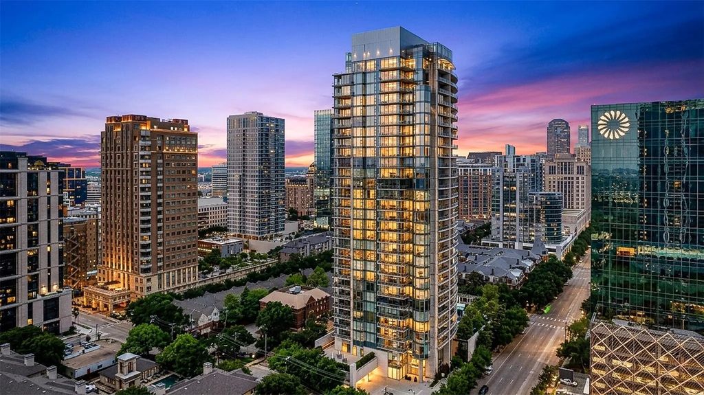 2900 Mckinnon Street 401, Dallas