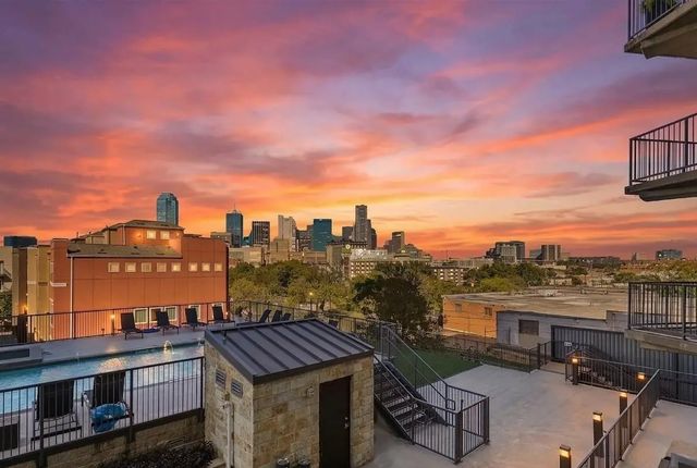 1001 Belleview Street 307, Dallas