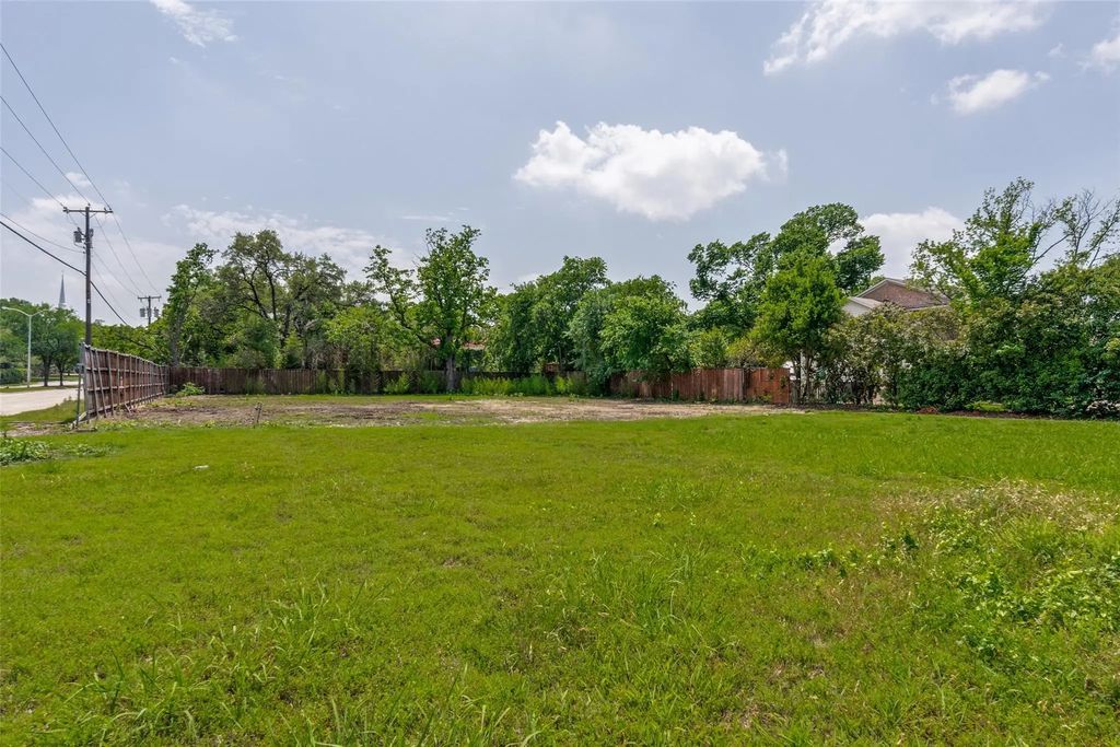 5934 Lakehurst Avenue, Dallas