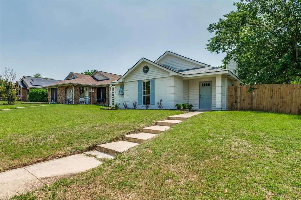 7164 Fire Hill Drive, Fort Worth