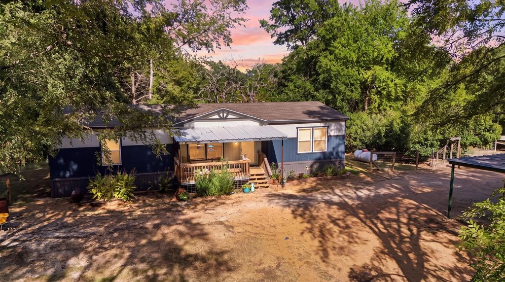 2869 Ranch Road, Whitesboro