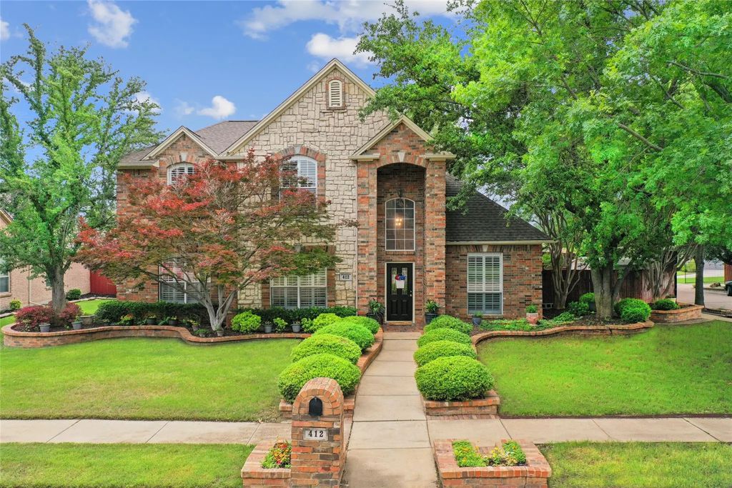 412 Vasey Oak Drive, Keller