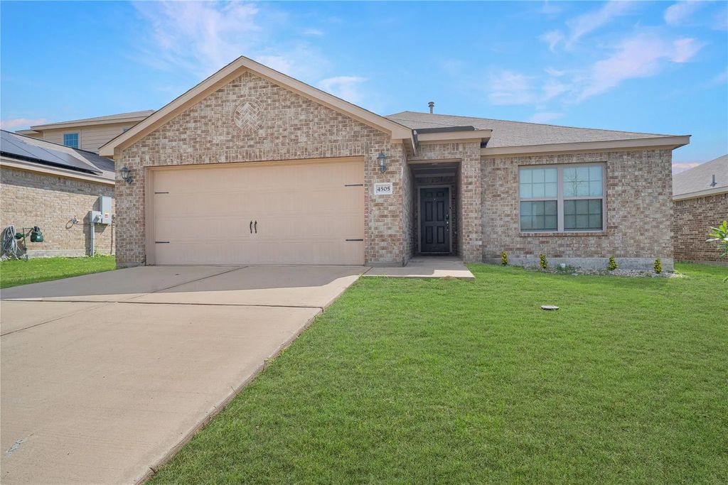 4505 Mares Tail Drive, Forney
