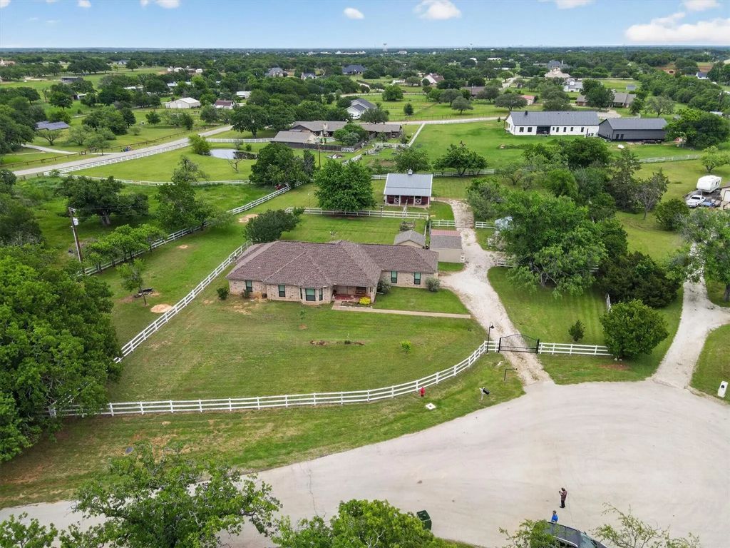 951 Ridgewood Circle, Bartonville