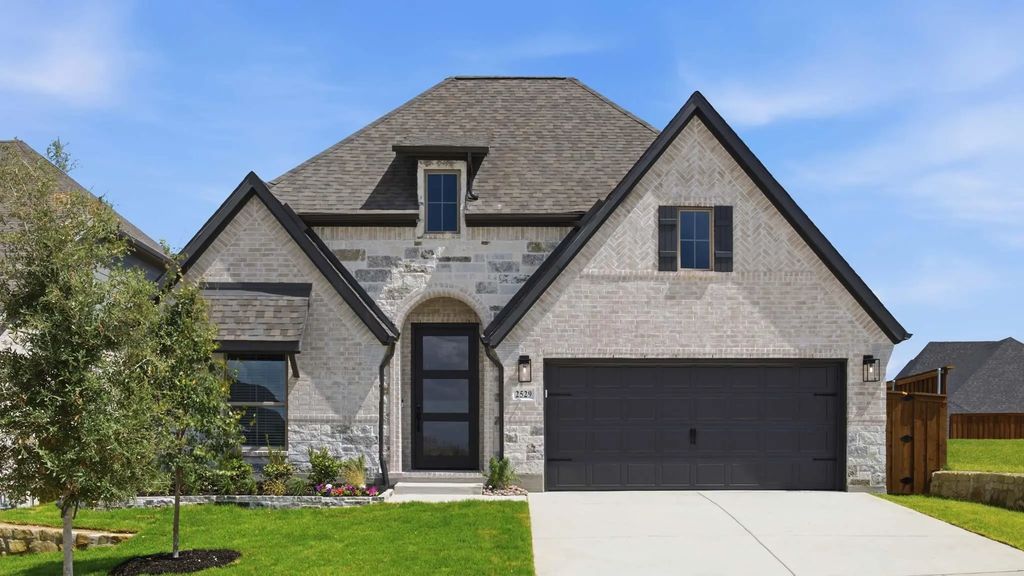 2529 Green Plateau Drive, Fort Worth
