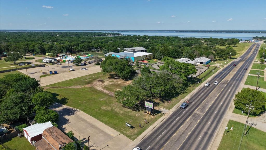 600 E Cedar Creek Parkway, Seven Points