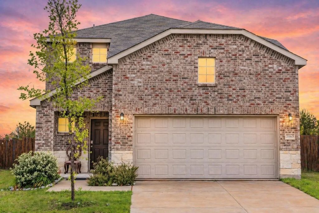 2063 Henrietta Drive, Forney