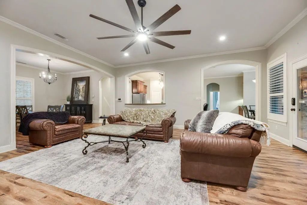 1613 Woodlawn Avenue, Royse City