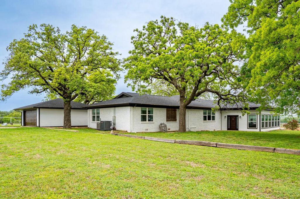 1766 Cr 424, Stephenville