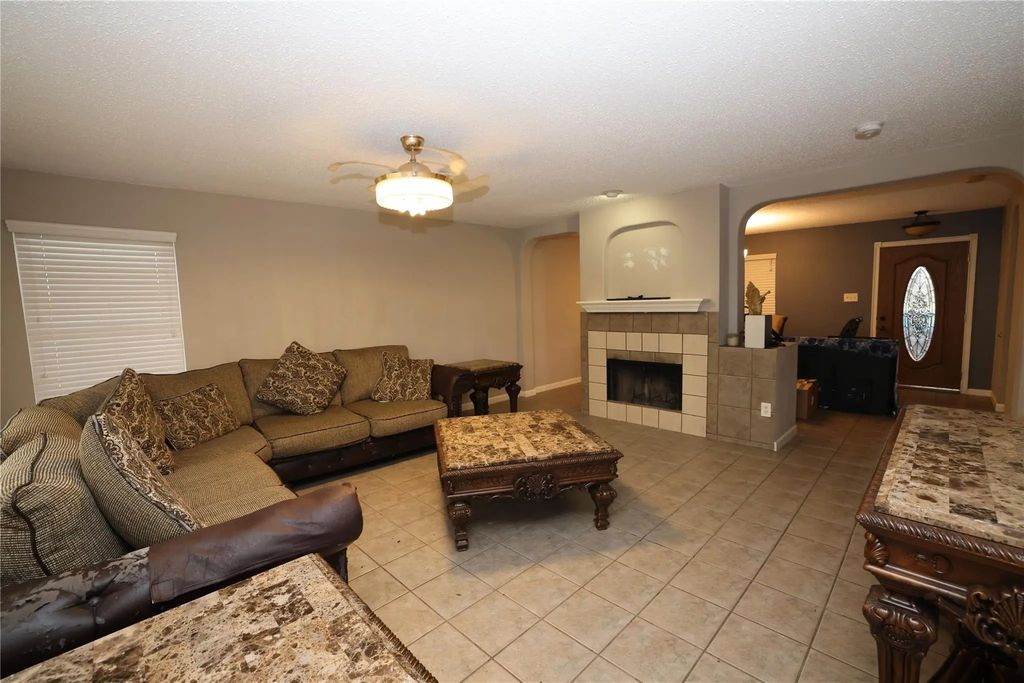 4360 Mesa Drive, Carrollton