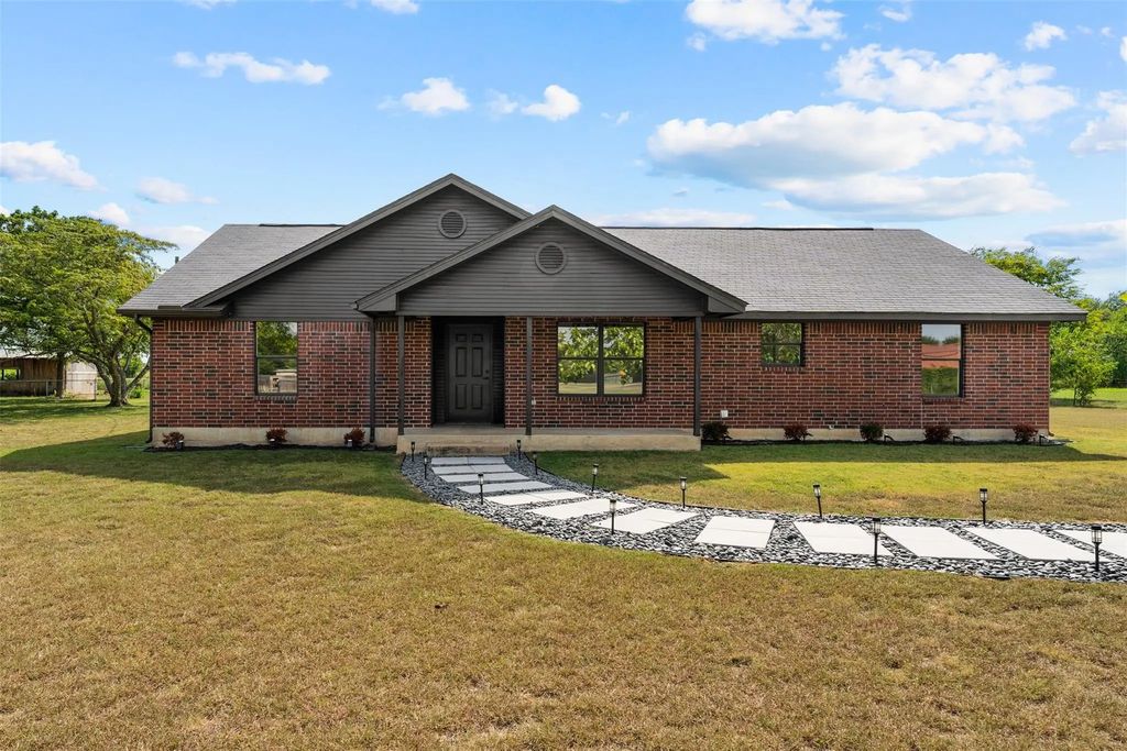 180 Woodard Lane, Bruceville