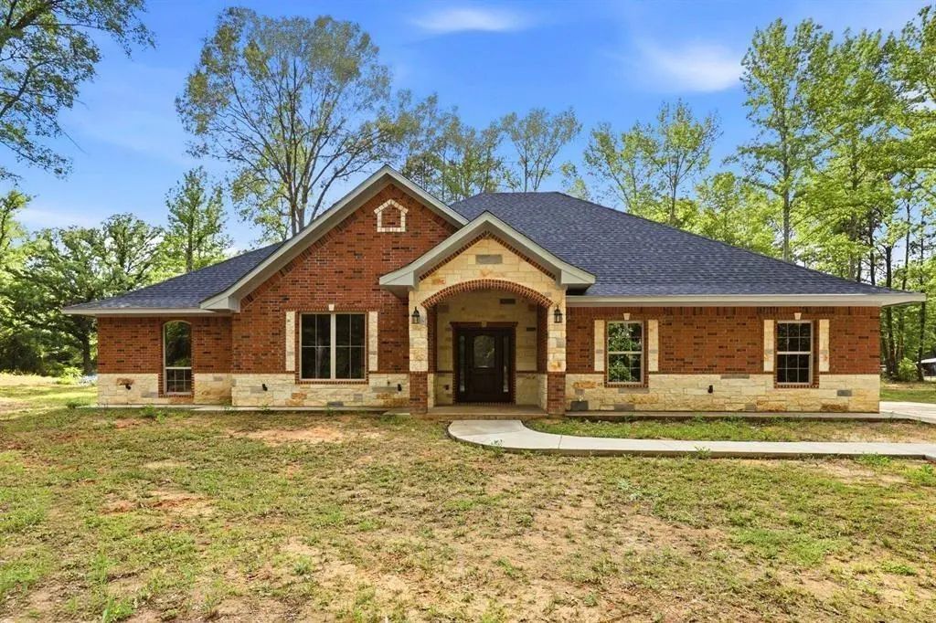 437 County Road 1660, Mount Pleasant
