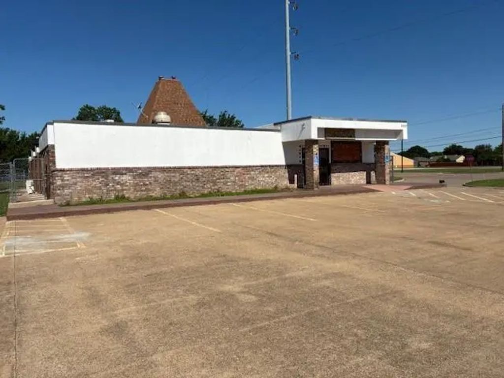 2222 Deer Meadow Drive, Garland