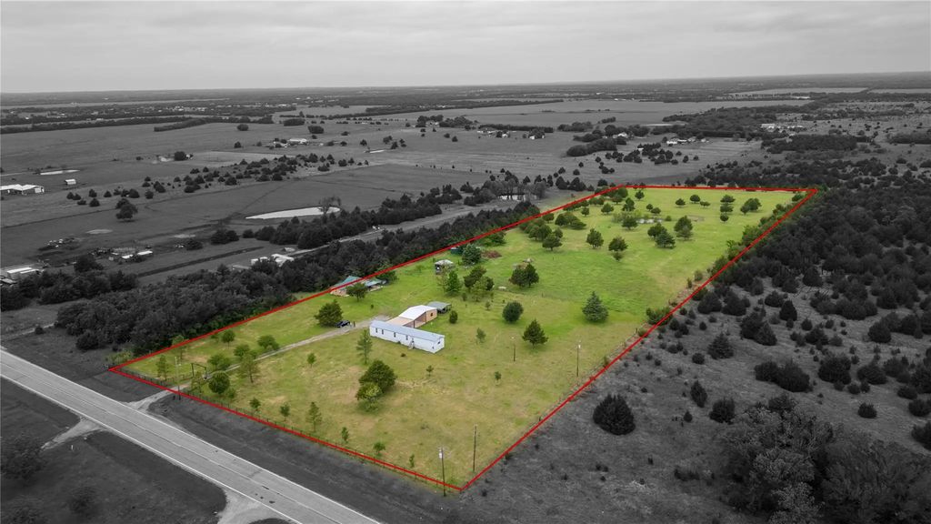 1782 Fm 1569, Greenville