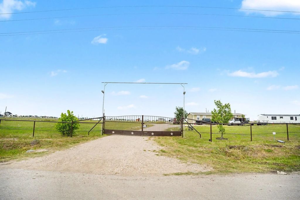 4780 County Road 4101, Kaufman