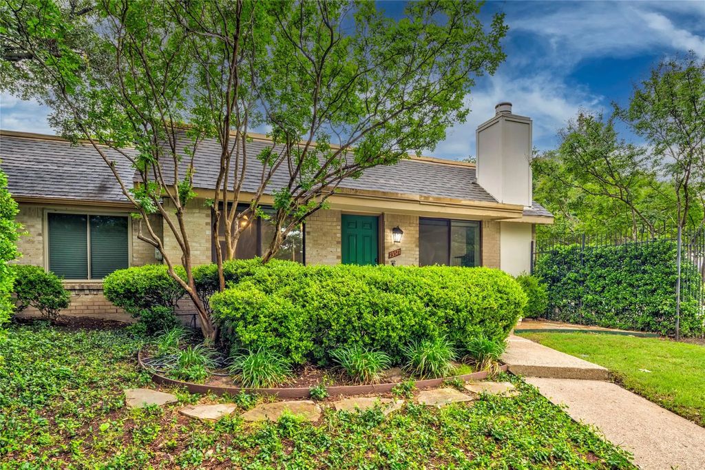 13571 Waterfall Way, Dallas