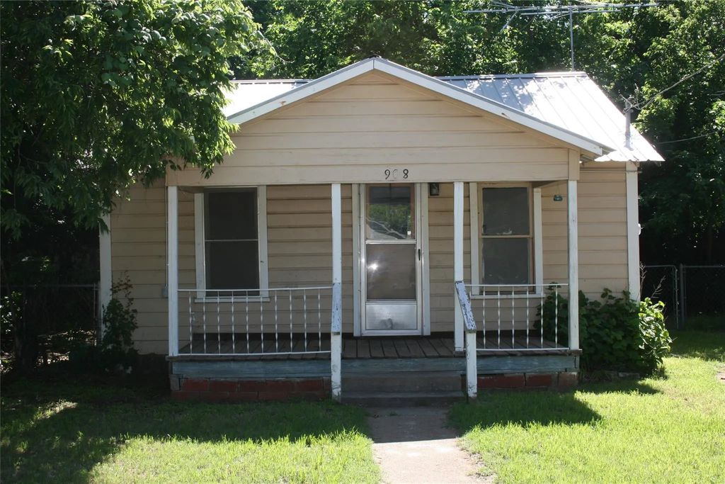 908 Franklin Street, Weatherford