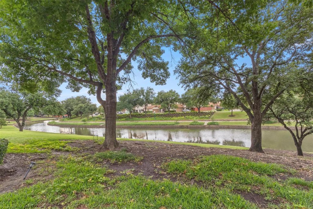 563 Ranch Trail 217, Irving