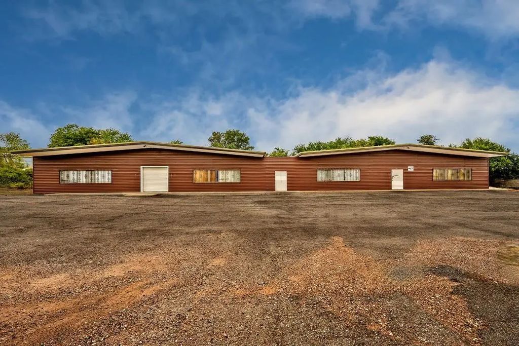 31633 Hwy 377 Highway, Gordonville