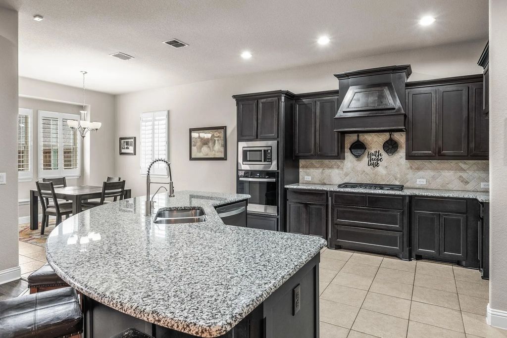 4507 Mimosa Drive, Melissa