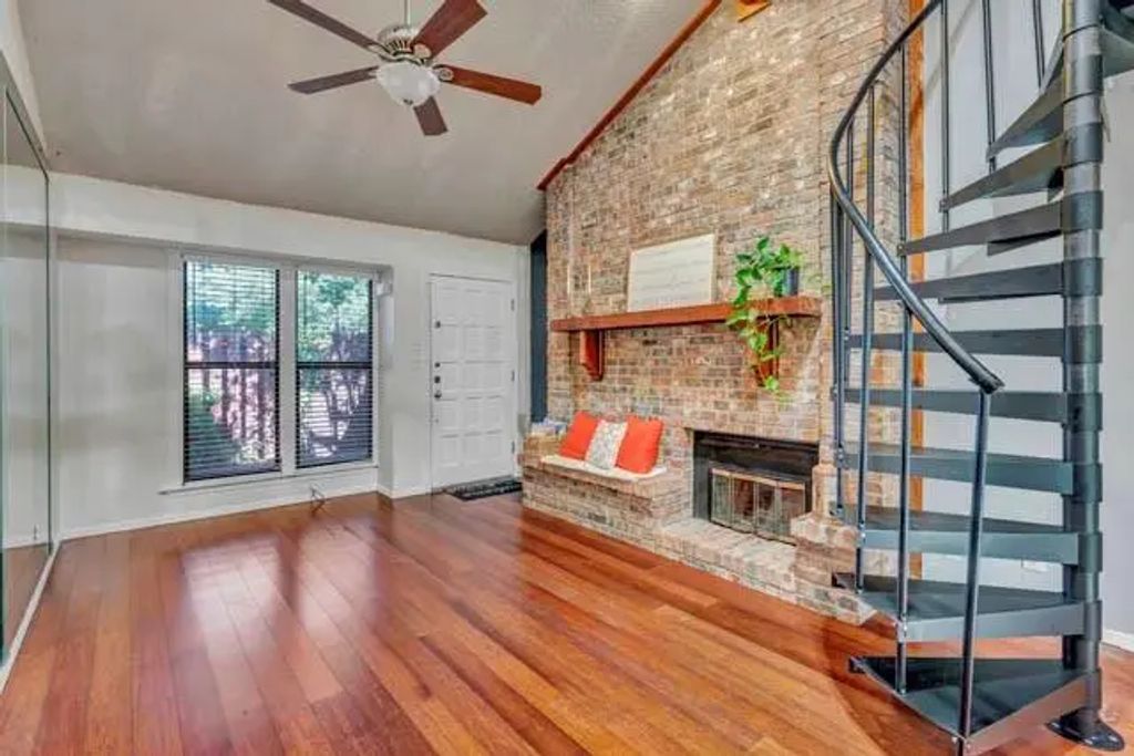 2503 Shady Ridge Drive, Bedford