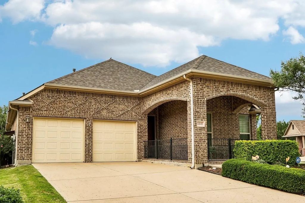 1441 Isabella Lane, Savannah