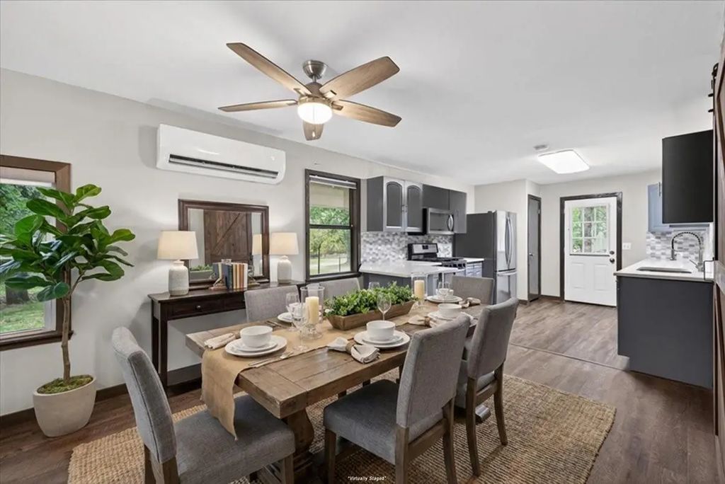203 Fairway Drive, Nocona