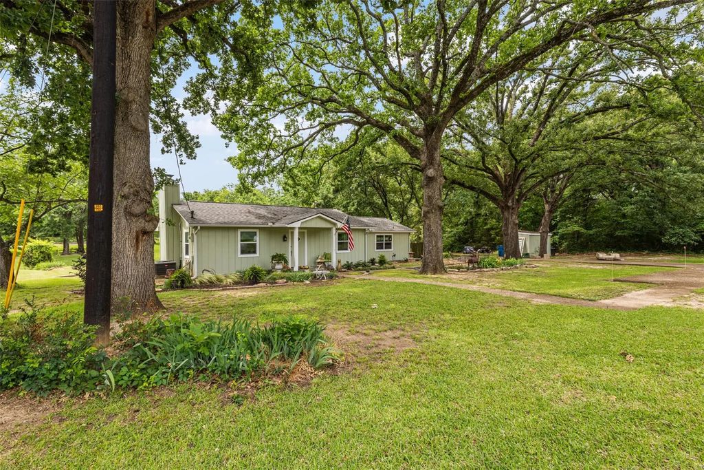 713 Midway Road, Tool