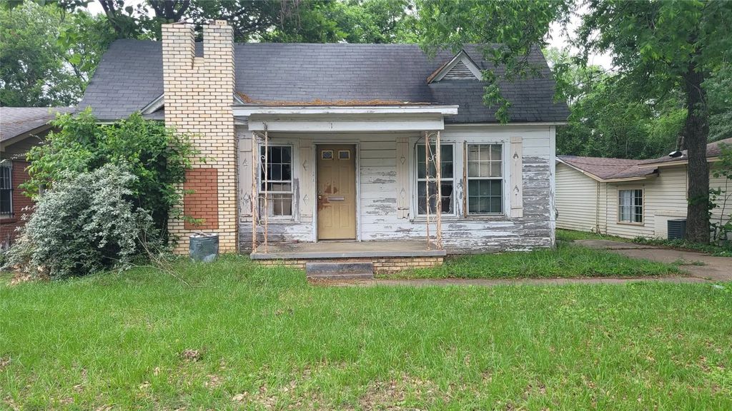 1507 N Grand Avenue, Tyler