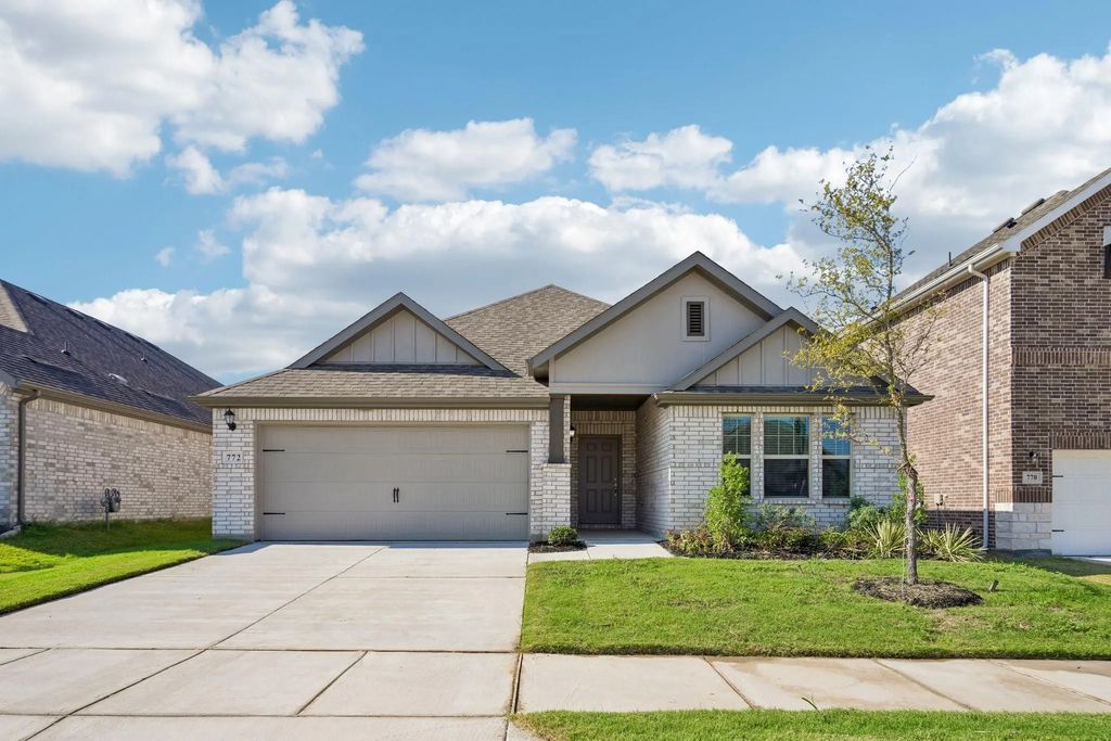 772 Grand Dale Drive, Lavon