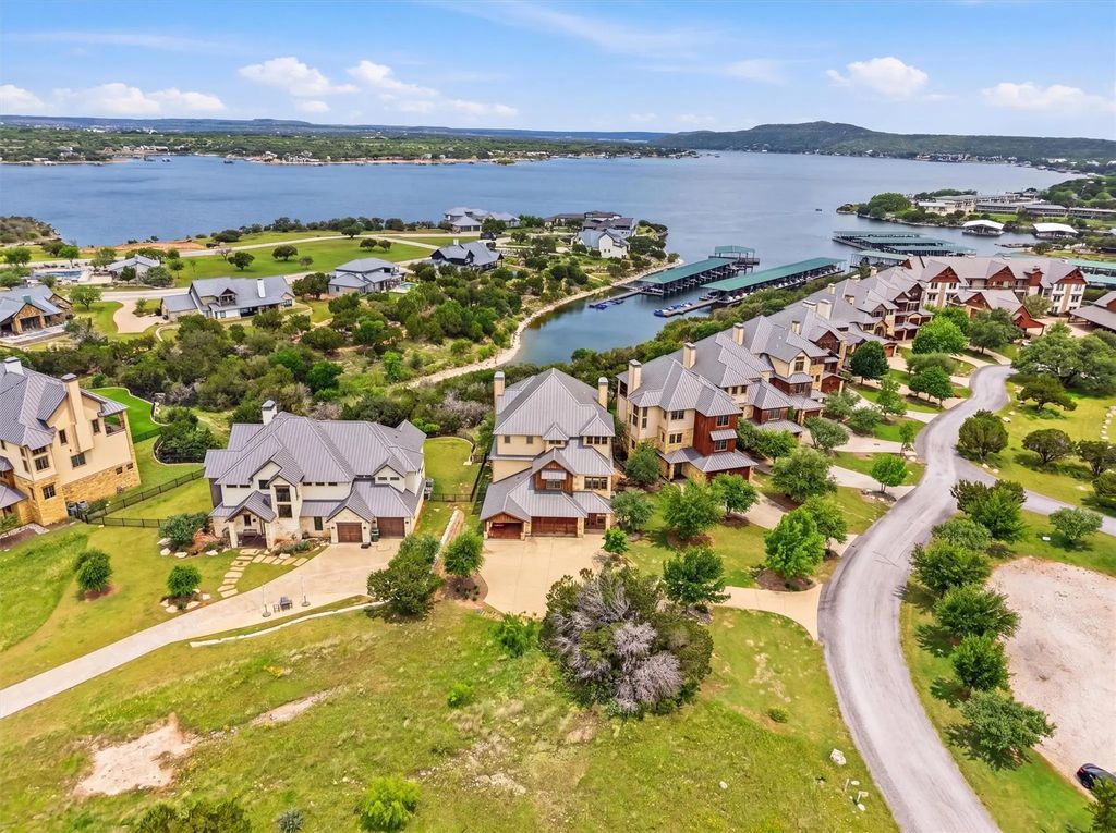 2135 Century Oak Drive, Graford