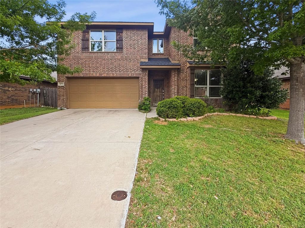 4272 Summersweet Lane, Fort Worth