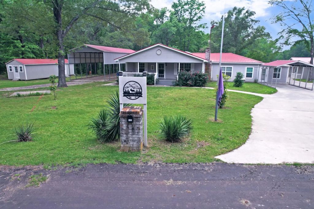 1489 County Road 1858, Yantis