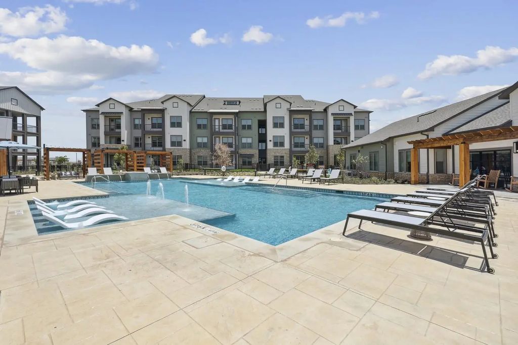 9301 Brewer Boulevard 5302, Fort Worth