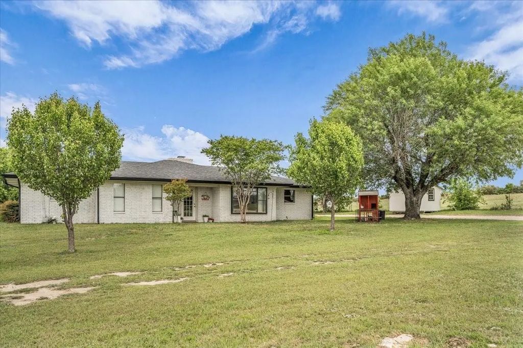 1549 County Road 180, Stephenville