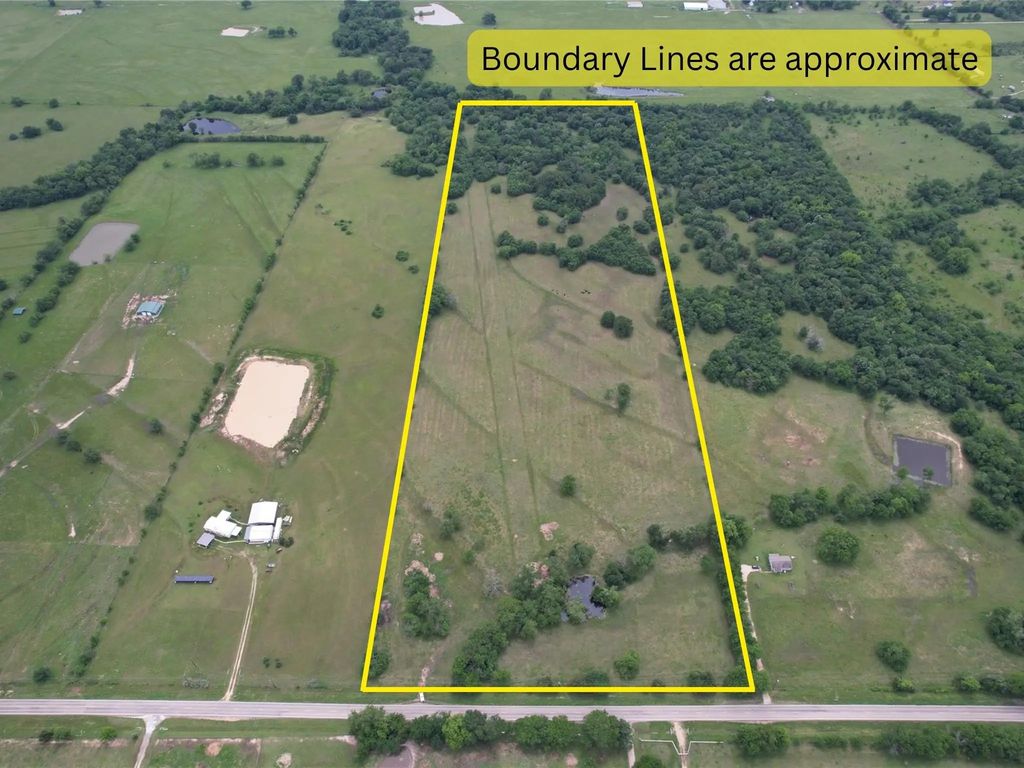 829 Farm Road 71 W, Sulphur Springs