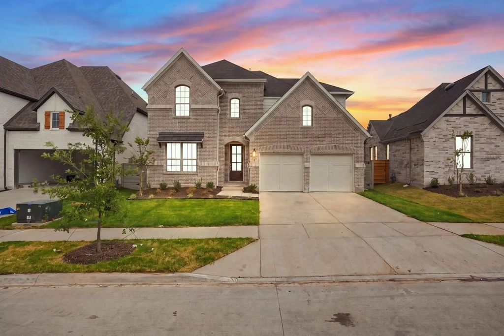 1336 Periwinkle Drive, Celina