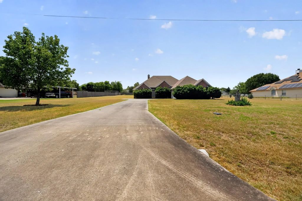 2606 Valley Ridge Lane, Sherman