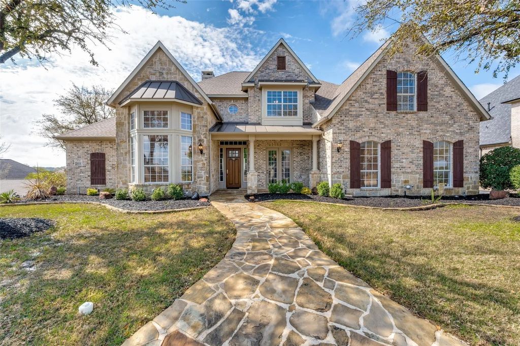604 Promontory Drive, Keller