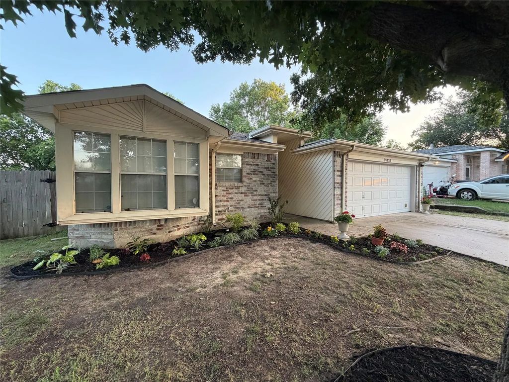 10225 Maverick Drive, Fort Worth