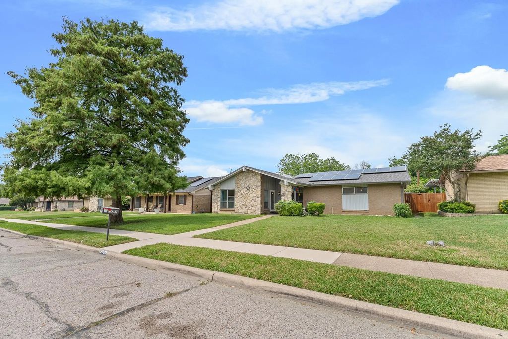 3705 Flamingo Lane, Irving