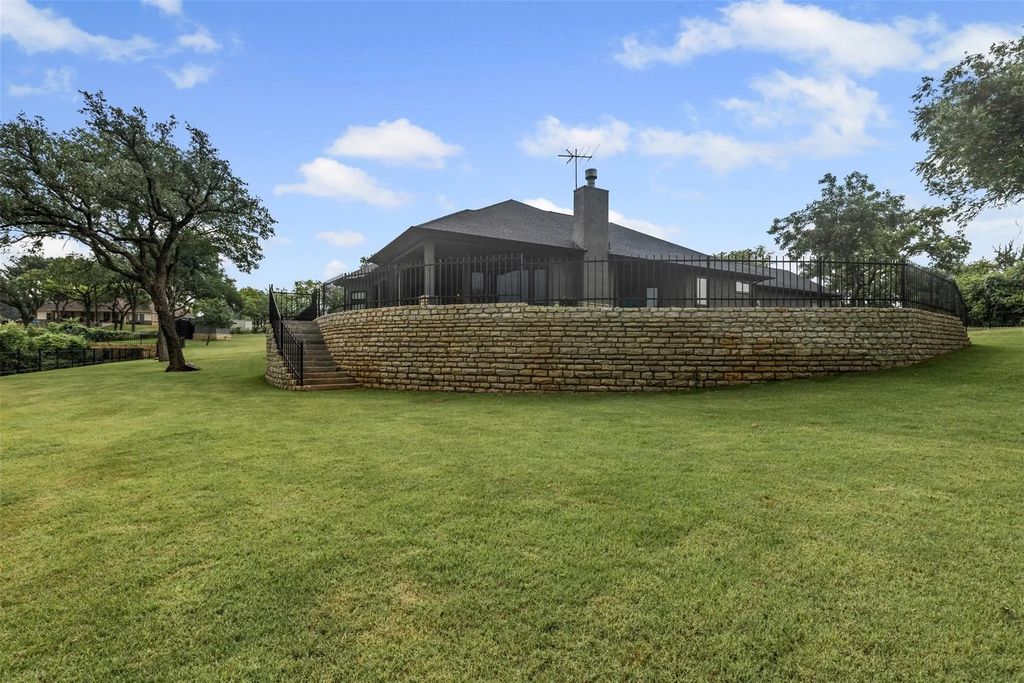 2100 Gene Court, Granbury